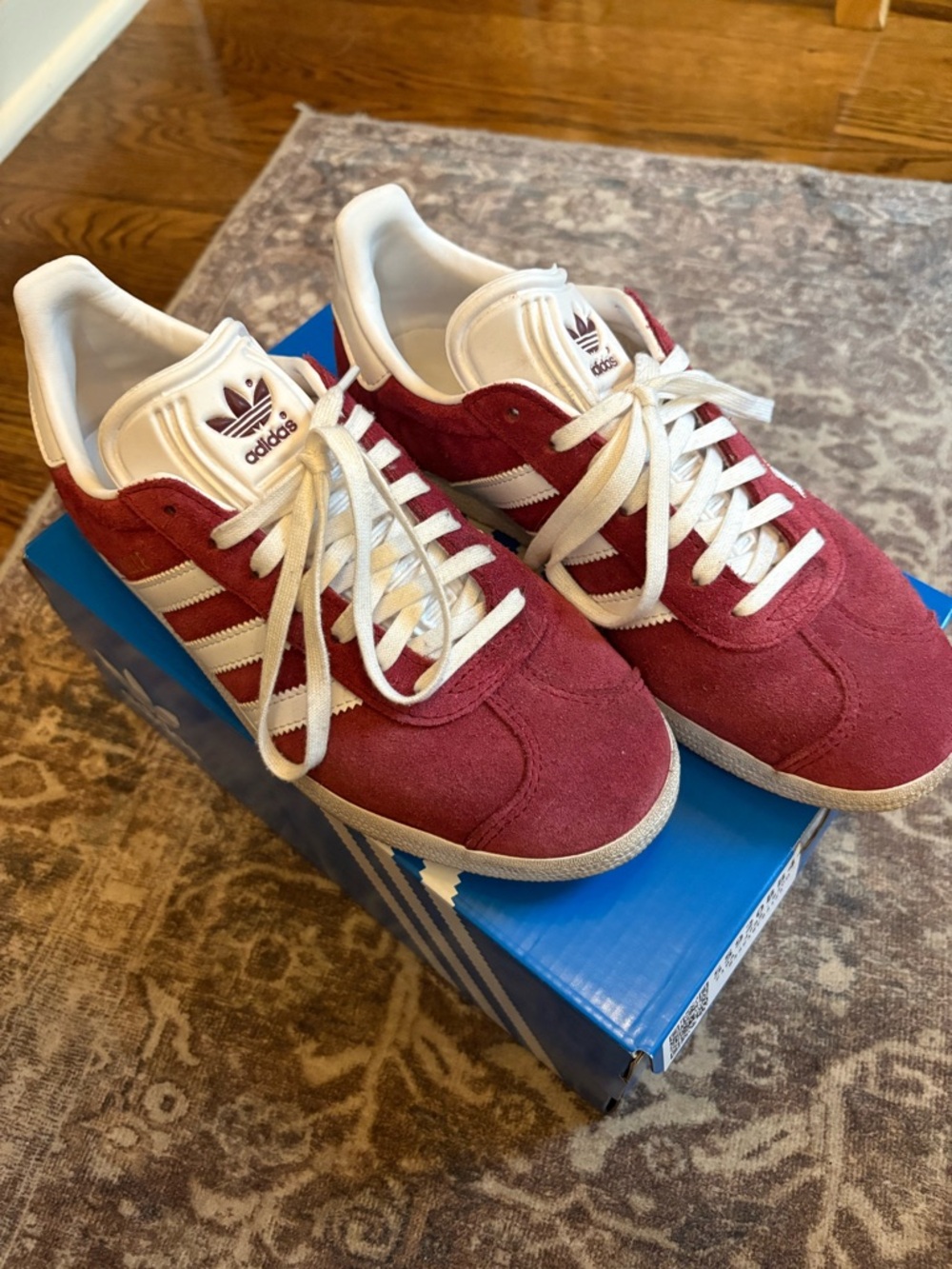 adidas Gazelle Burgundy and White Suede Low-Top Sneakers women’s 6/6.5